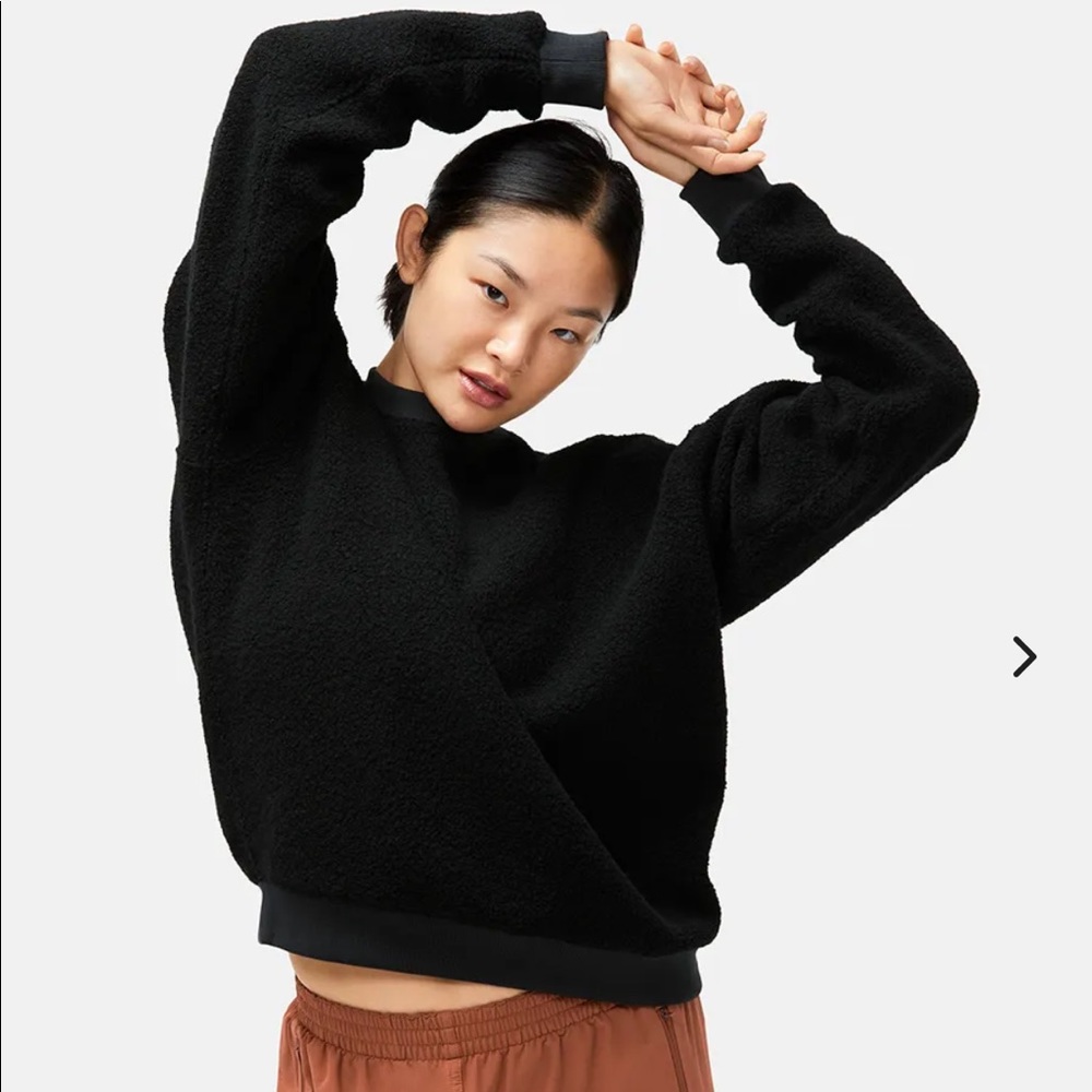 Outdoor Voice Mega Fleece Crew Sweatshirt XL and tote NWT